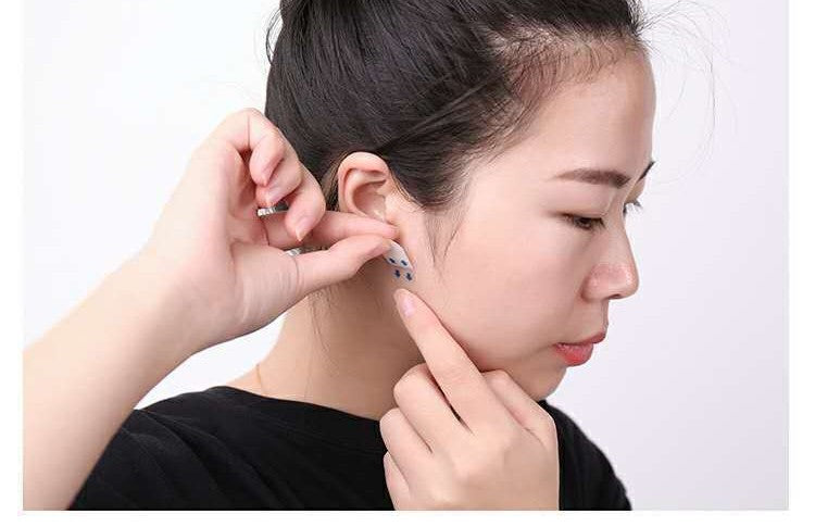 Invisible face lifting tape by Glow Ritual