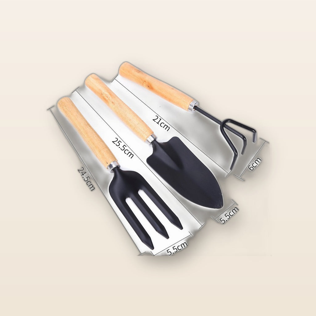 Garden hand tool set by Glow Ritual