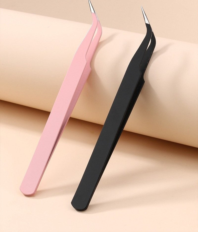 Curved lash applicator tweezers by Glow Ritual