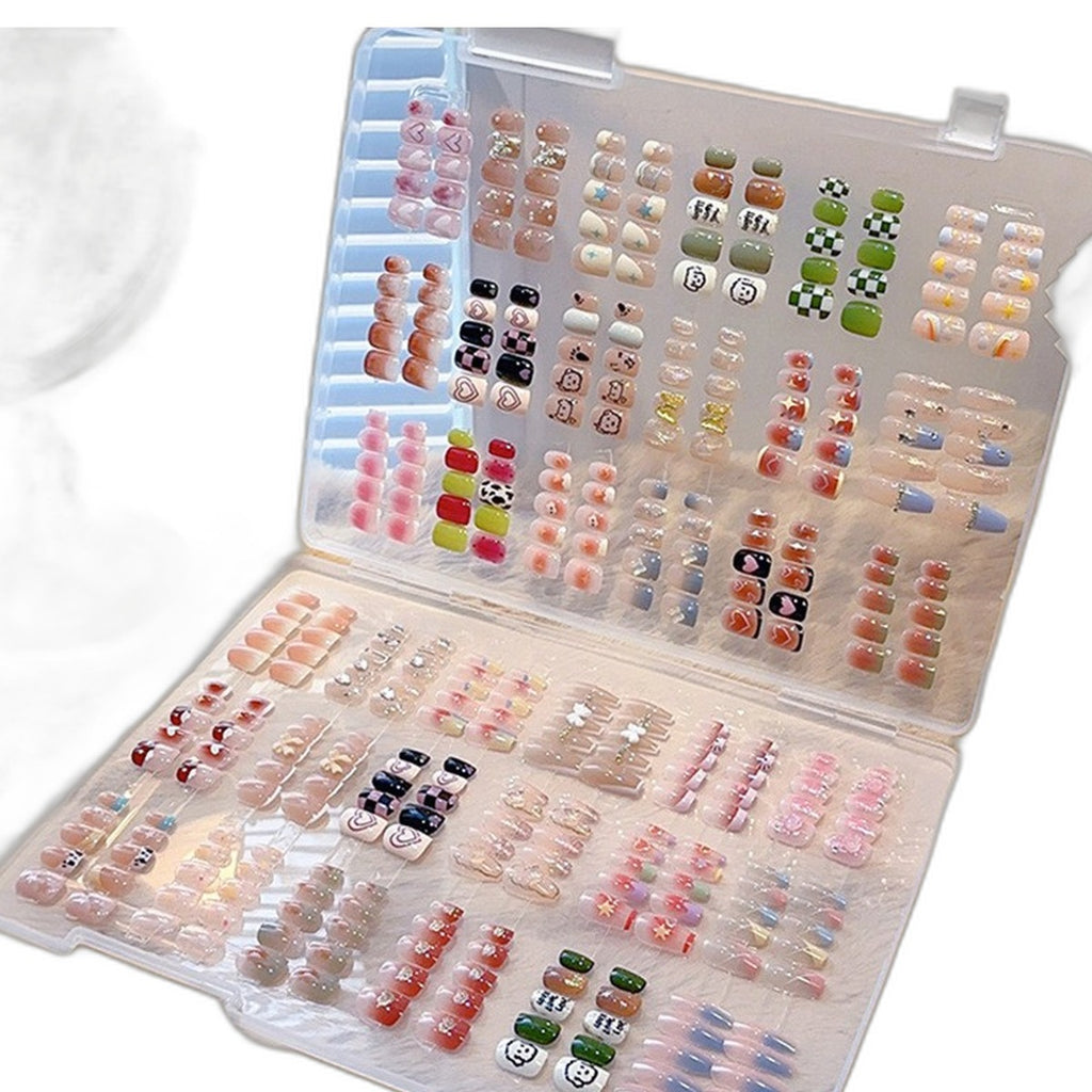 Press-on nail storage box by Glow Ritual