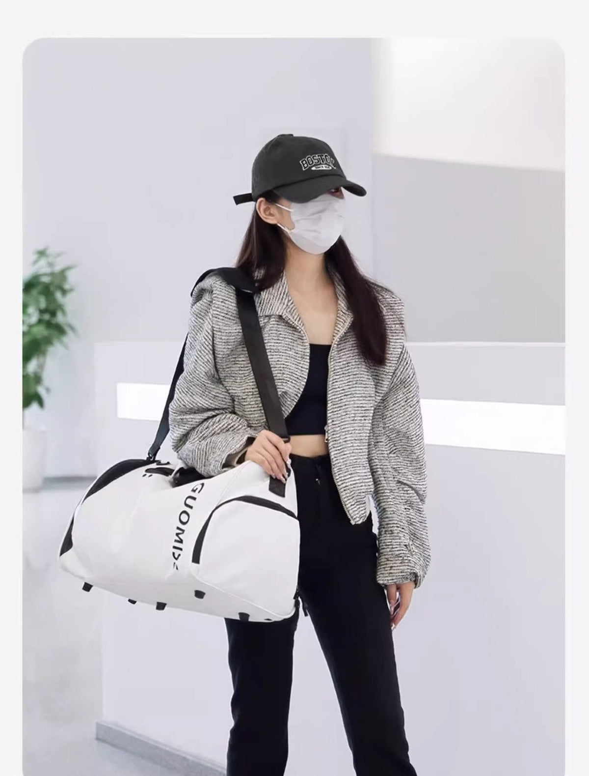 Wet-dry gym duffel bag by Glow Ritual