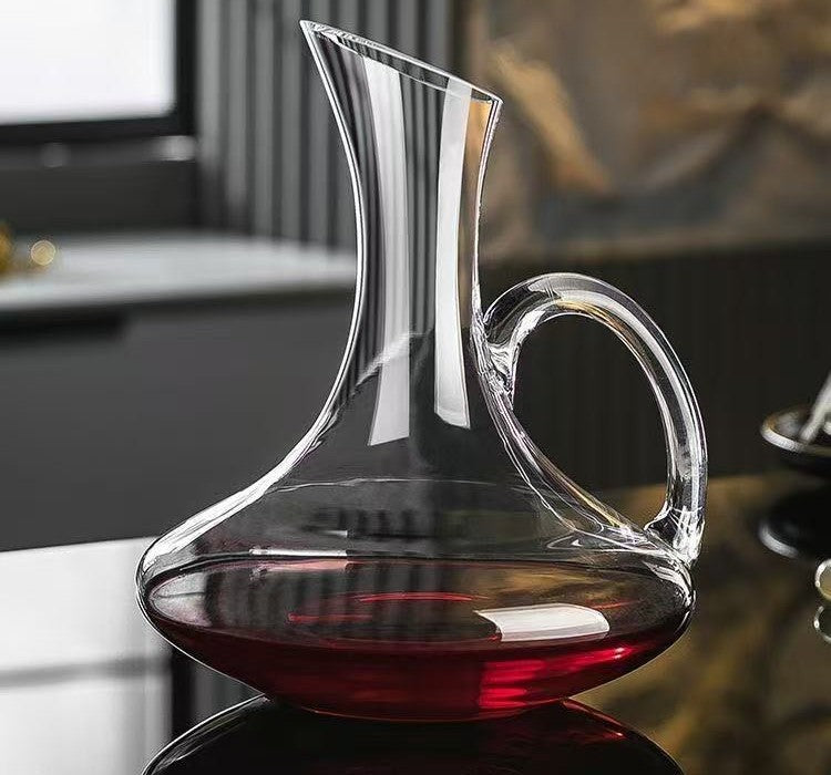 Crystal glass wine decanter by Glow Ritual