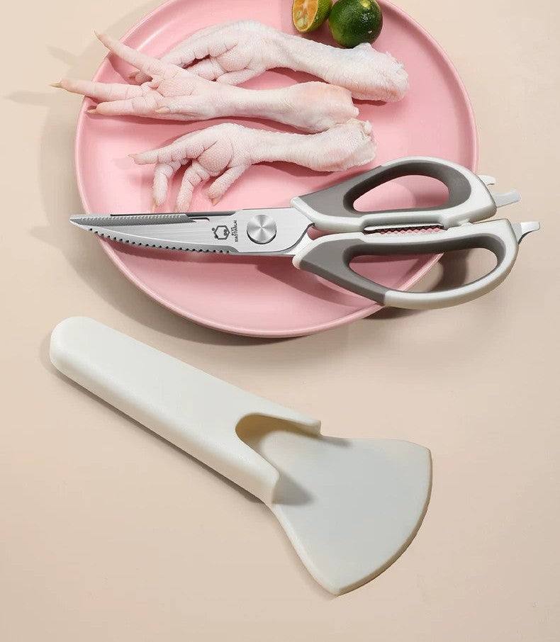 Heavy-duty kitchen shears by Glow Ritual