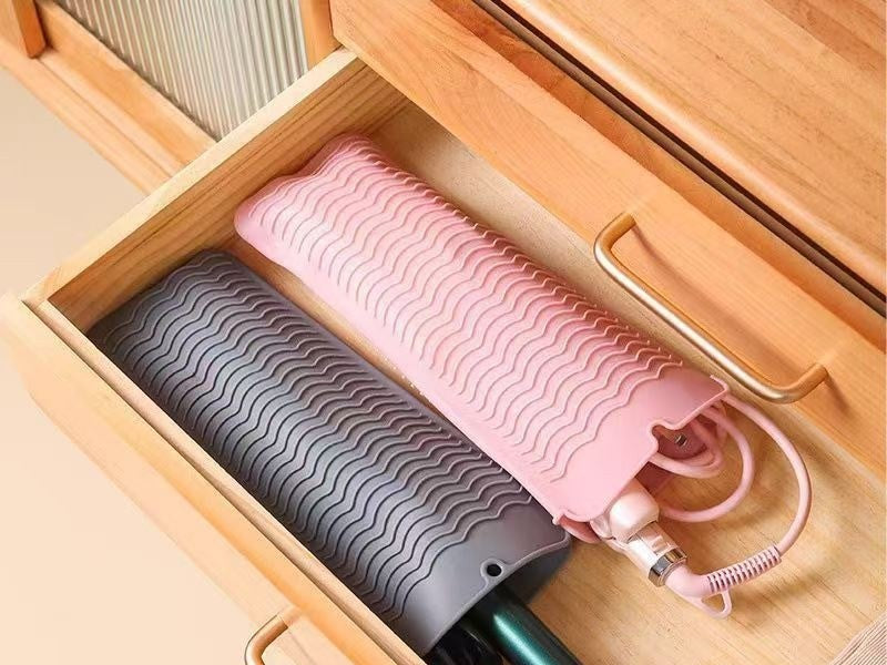 Heat-resistant curling iron bag by Glow Ritual