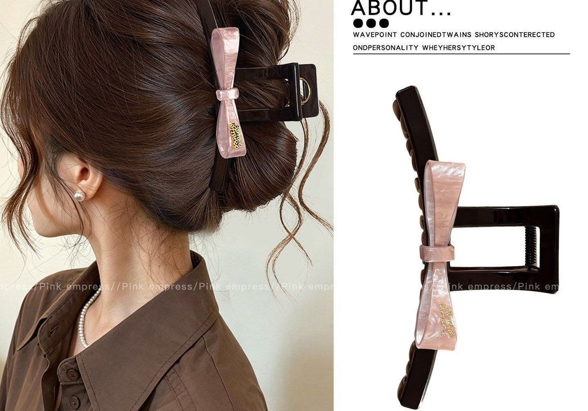 Cloud claw clip by Glow Ritual