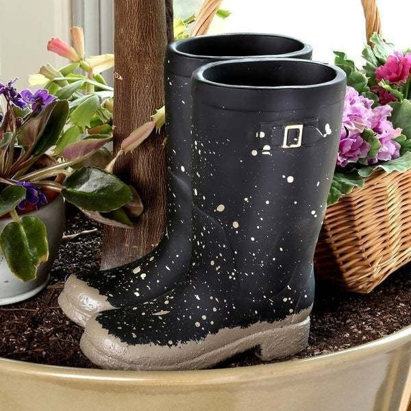 Boot tray by Glow Ritual