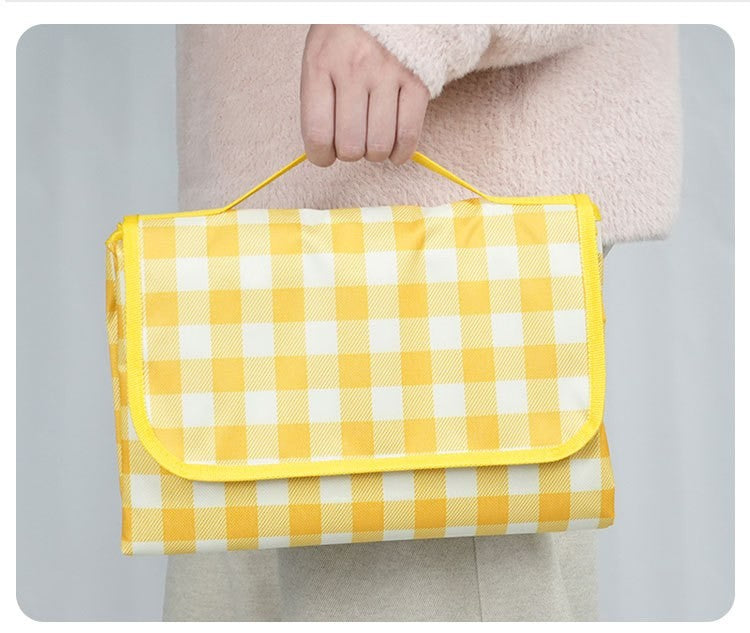 Waterproof picnic blanket by Glow Ritual