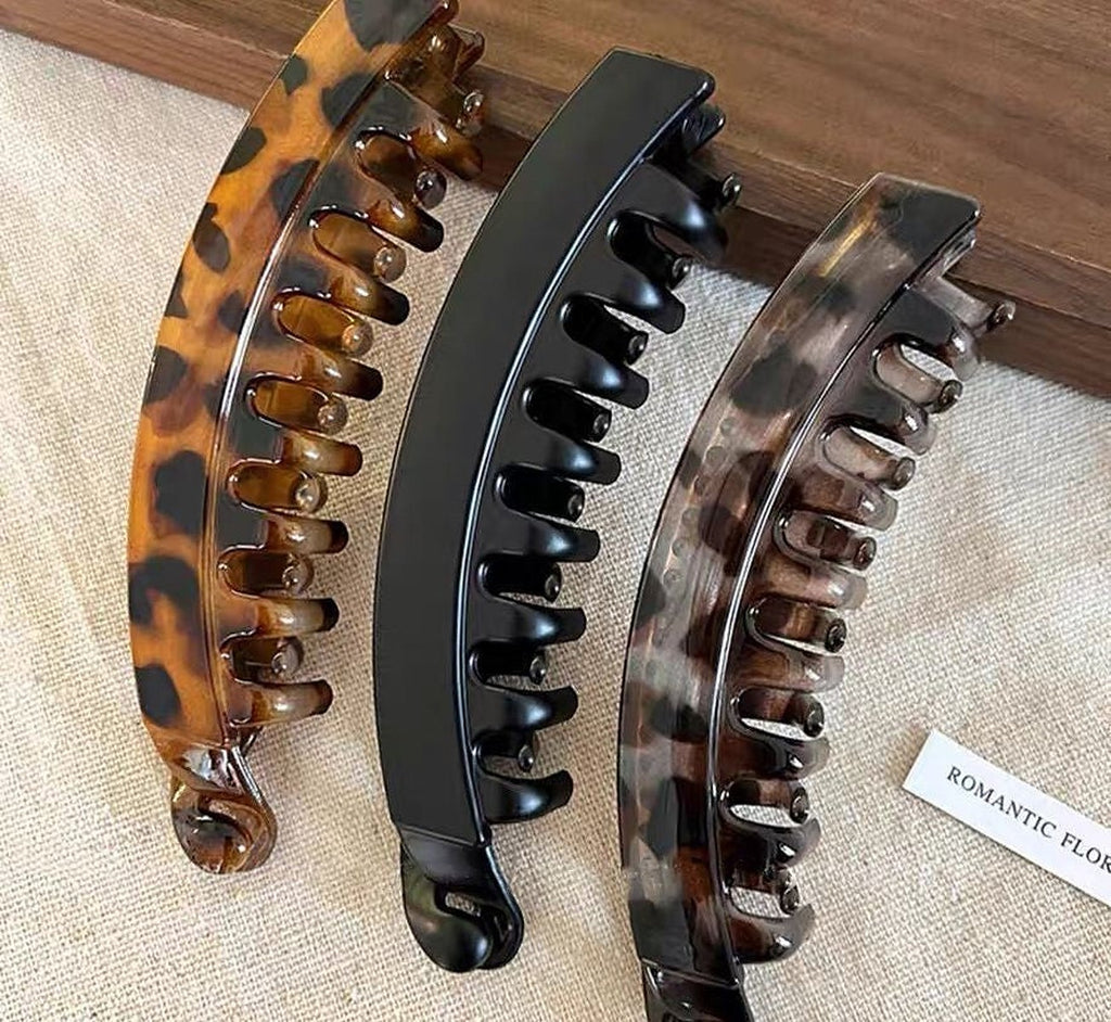 Banana hair clip for thick hair by Glow Ritual