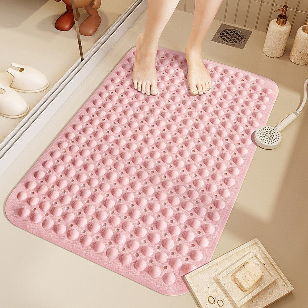 Non-slip suction bathtub mat by Glow Ritual
