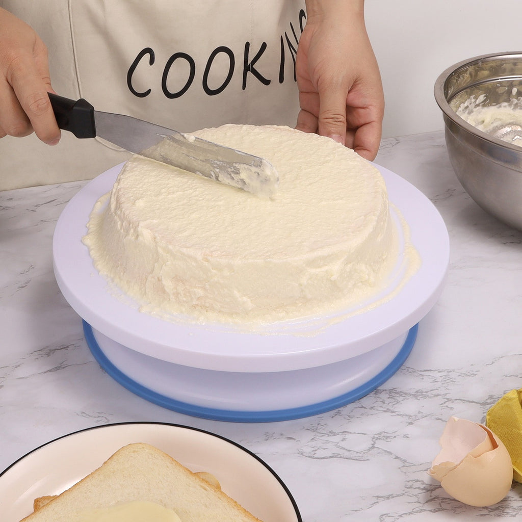 Cake turntable by Glow Ritual