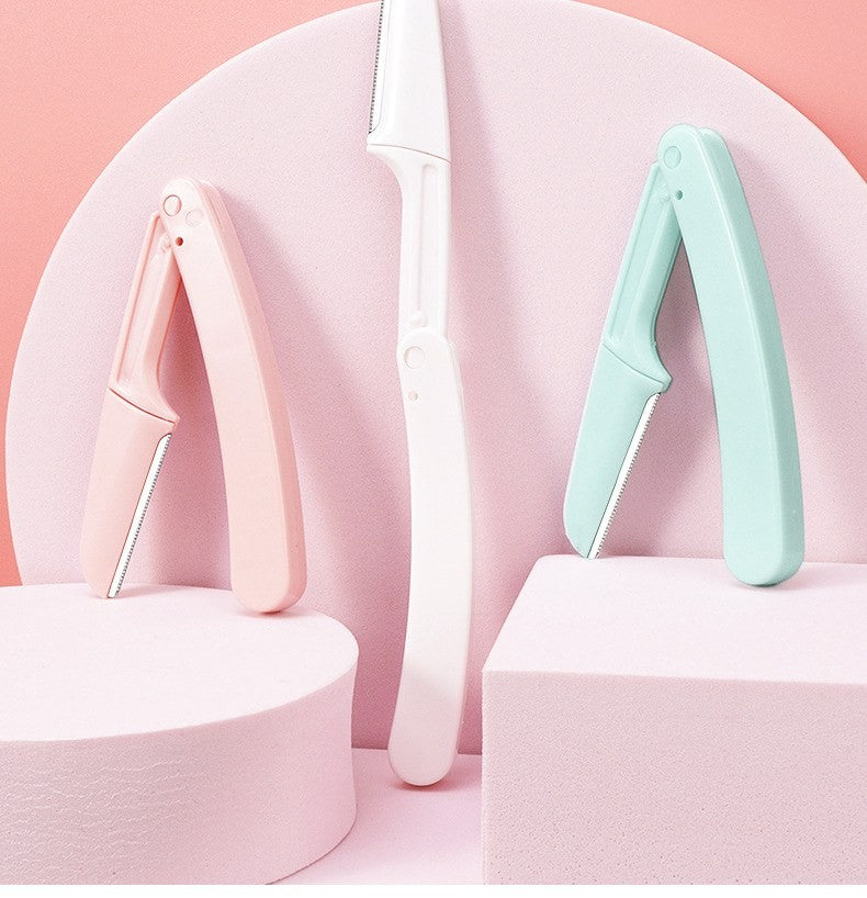 Folding eyebrow razor set by Glow Ritual