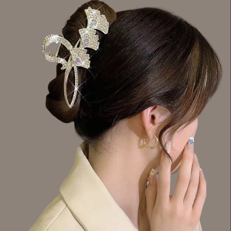 Pearl flower claw clip by Glow Ritual