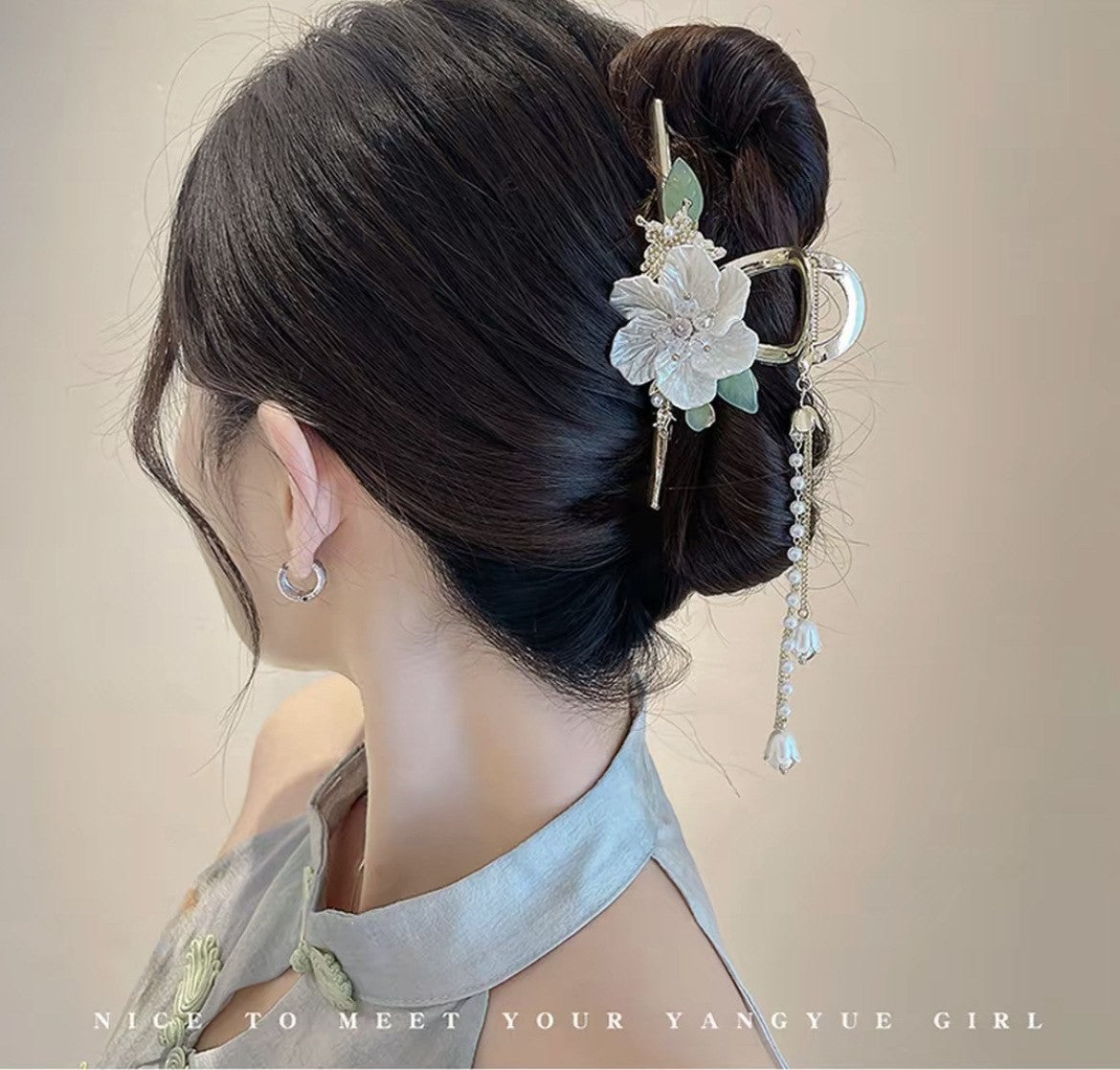 Pearl flower claw clip by Glow Ritual