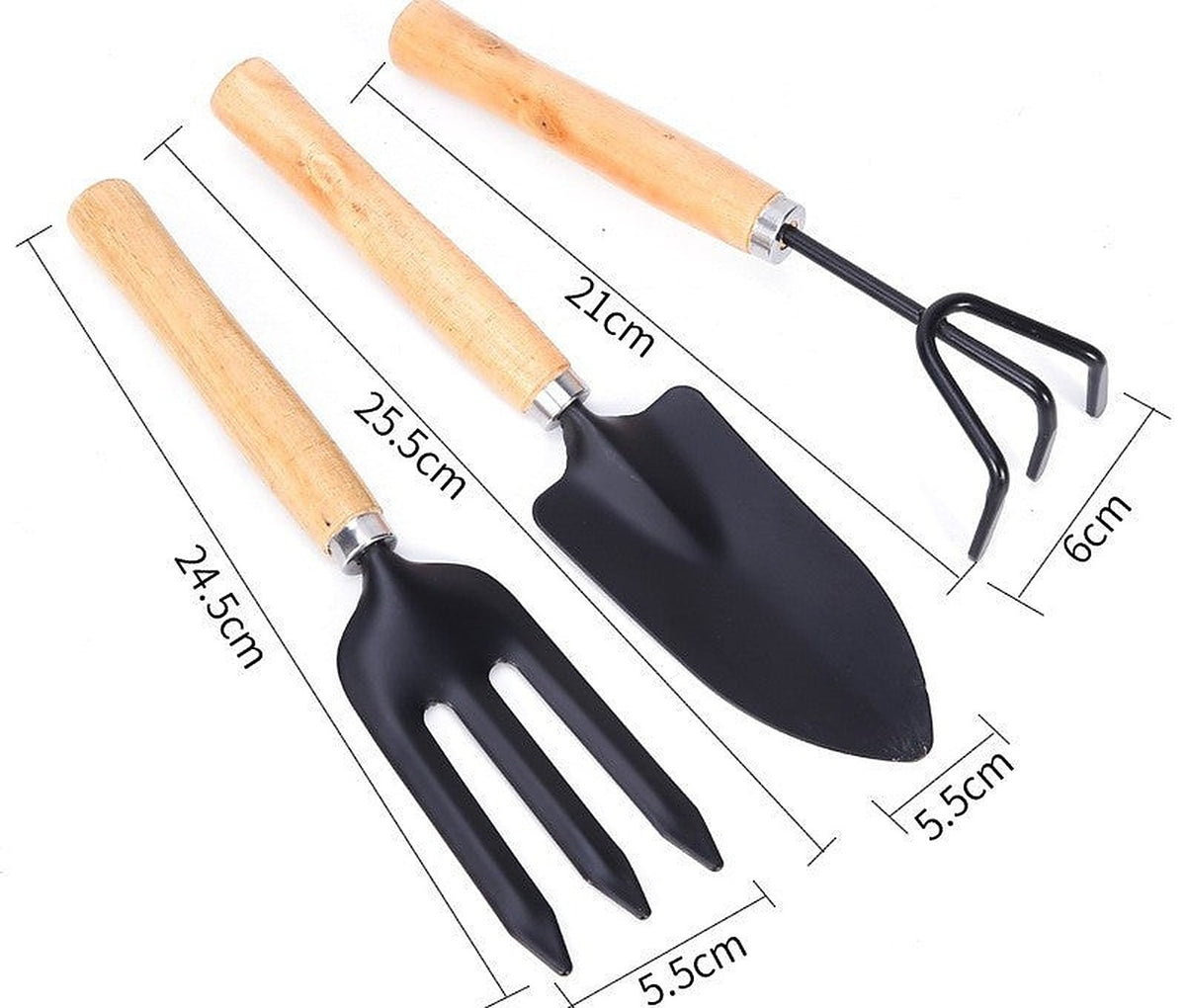 Garden hand tool set by Glow Ritual