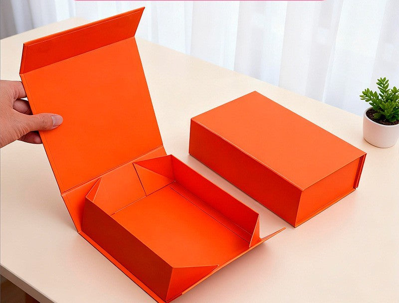 Magnetic gift box by Glow Ritual
