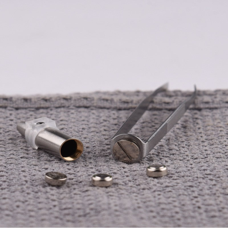 LED lighted tweezers by Glow Ritual