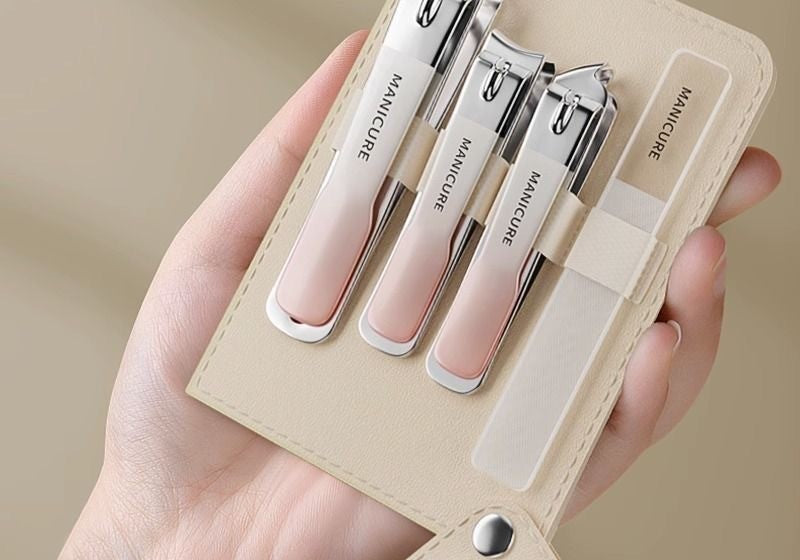 4-piece manicure set in case by Glow Ritual