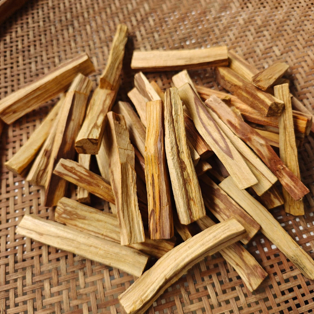 Palo santo sticks 10 pack by Glow Ritual