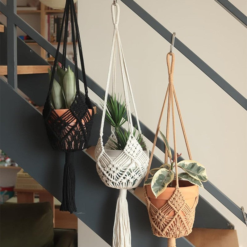 Macrame plant hangers by Glow Ritual