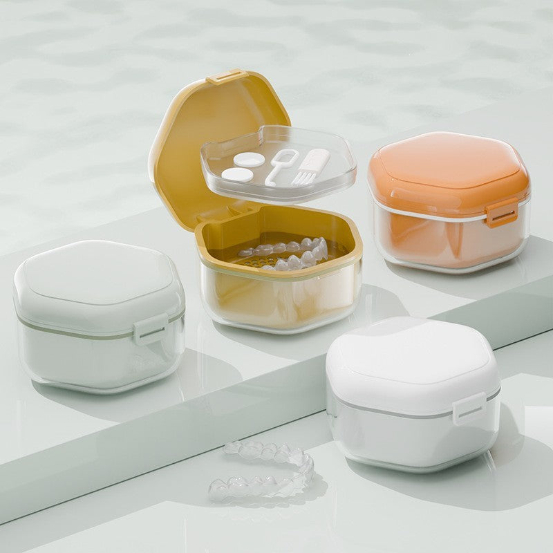 Retainer and aligner case with mirror by Glow Ritual