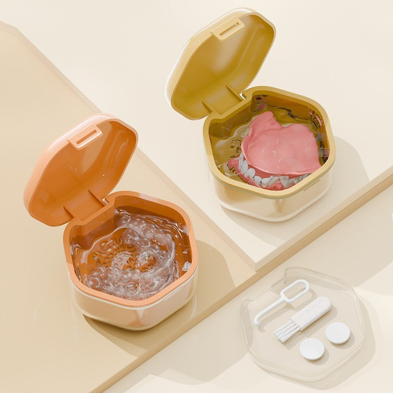 Retainer and aligner case with mirror by Glow Ritual