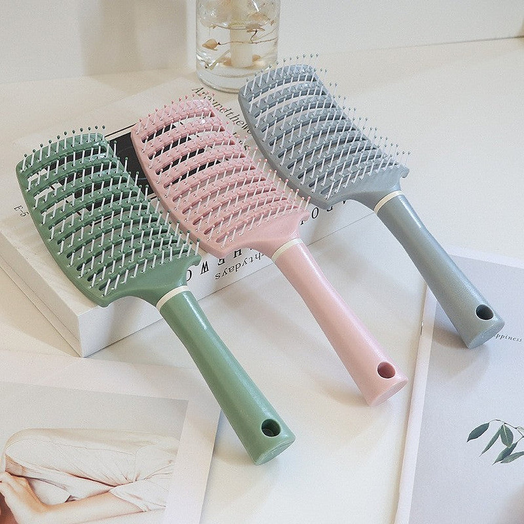 Curved vent brush by Glow Ritual