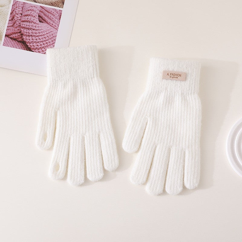 Touchscreen knit gloves by Glow Ritual