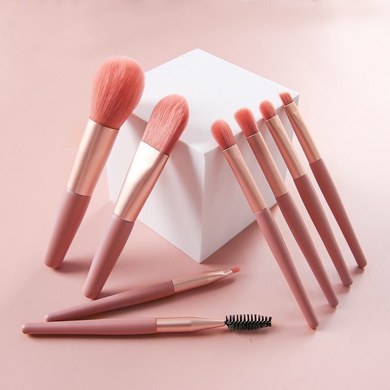 Mini travel makeup brush set by Glow Ritual