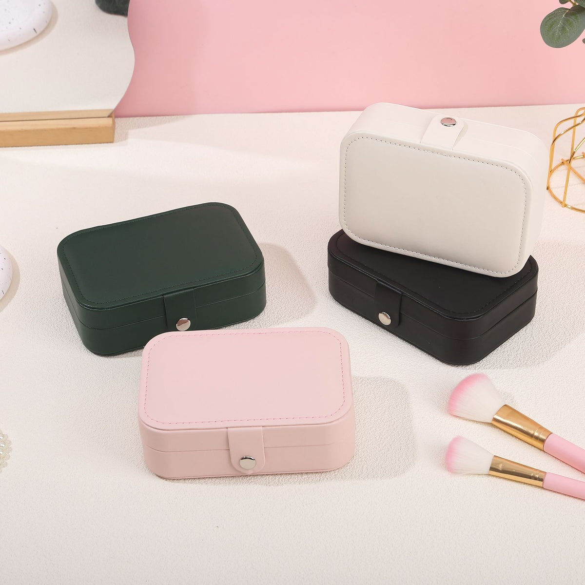 Small travel jewelry case by Glow Ritual